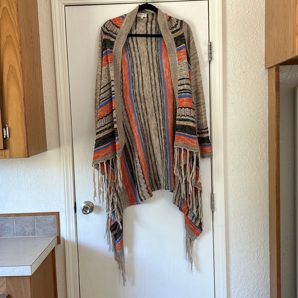 Warm cardigan with tassel fringe